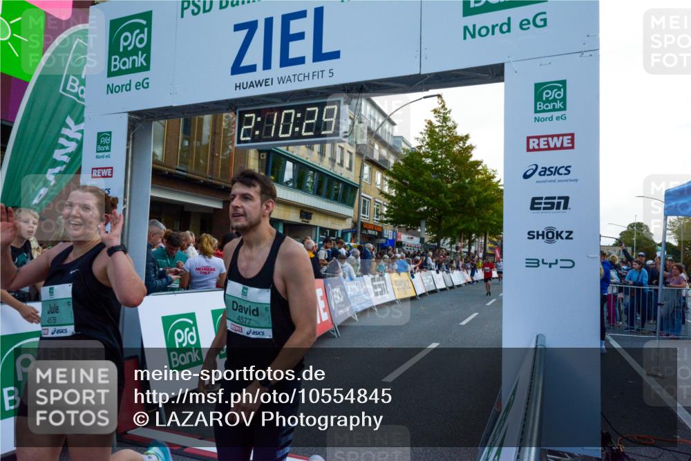 20.09.2026 - PSD Bank Halbmarathon LAZAROV Photography http://msf.ph/oto/10554845 20.09.2026 12:10:29 Ziel 1878, 1984, 2767, 2768, 3410, 4316, 4328, 4576, 4577, 4611 meine-sportfotos.de