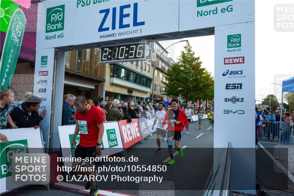 20.09.2026 - PSD Bank Halbmarathon LAZAROV Photography http://msf.ph/oto/10554850 20.09.2026 12:10:36 Ziel 1037, 1303, 1984, 2767, 2768, 3410, 3472, 3829, 4024, 4083, 4316, 4328, 4611 meine-sportfotos.de