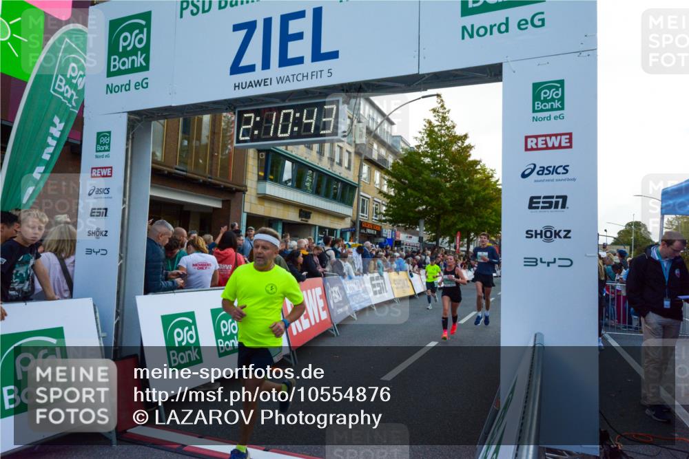20.09.2026 - PSD Bank Halbmarathon LAZAROV Photography http://msf.ph/oto/10554876 20.09.2026 12:10:42 Ziel 1037, 1303, 1984, 2072, 2767, 2768, 3122, 3410, 3472, 3829, 4024, 4083, 4186, 4316, 4328, 4530, 4611, 4701 meine-sportfotos.de