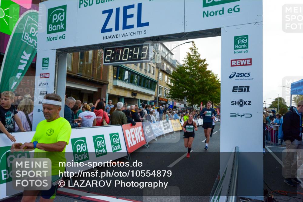 20.09.2026 - PSD Bank Halbmarathon LAZAROV Photography http://msf.ph/oto/10554879 20.09.2026 12:10:43 Ziel 1037, 1303, 1984, 2072, 2767, 2768, 3122, 3410, 3472, 3829, 4024, 4083, 4186, 4316, 4328, 4530, 4701 meine-sportfotos.de