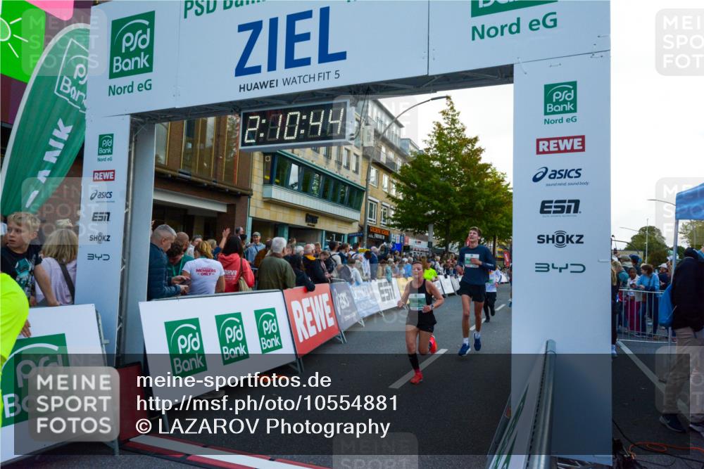 20.09.2026 - PSD Bank Halbmarathon LAZAROV Photography http://msf.ph/oto/10554881 20.09.2026 12:10:43 Ziel 1037, 1303, 1984, 2072, 2767, 2768, 3122, 3410, 3472, 3829, 4024, 4083, 4186, 4316, 4328, 4530, 4701 meine-sportfotos.de
