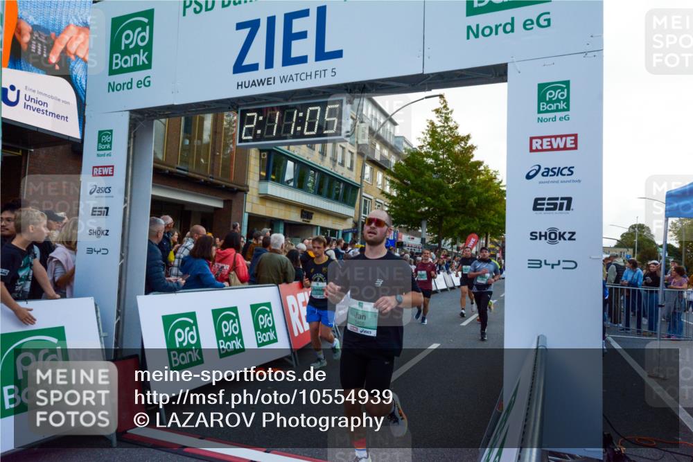 20.09.2026 - PSD Bank Halbmarathon LAZAROV Photography http://msf.ph/oto/10554939 20.09.2026 12:11:05 Ziel 1752, 1756, 2335, 2359, 2602, 2610, 3344, 3396, 3405, 3680, 3752, 3877, 4401, 4402 meine-sportfotos.de
