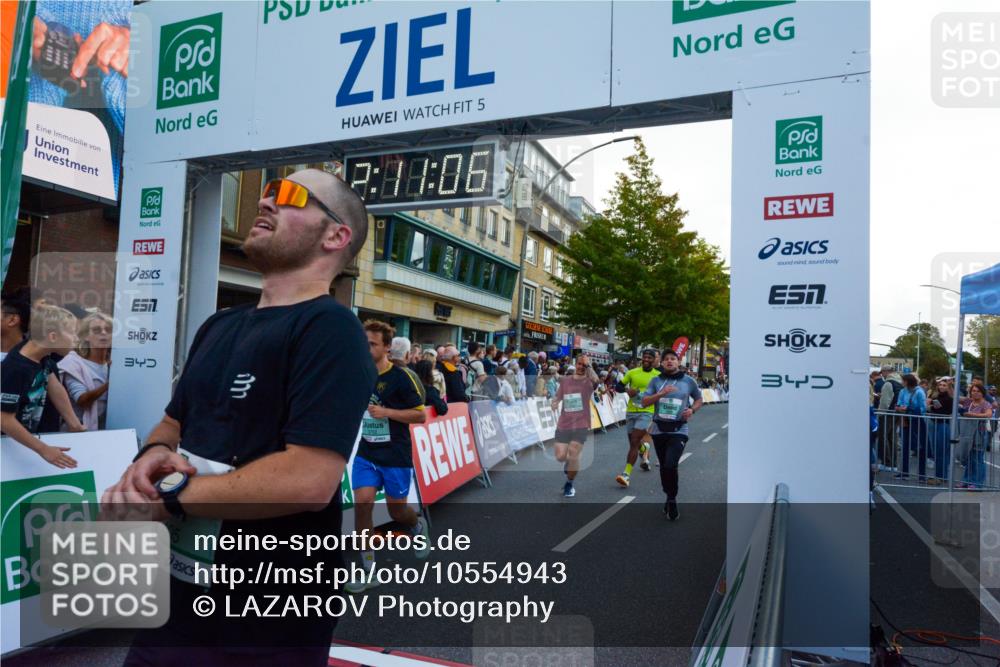 20.09.2026 - PSD Bank Halbmarathon LAZAROV Photography http://msf.ph/oto/10554943 20.09.2026 12:11:05 Ziel 1752, 1756, 2335, 2359, 2602, 2610, 3344, 3396, 3405, 3680, 3752, 3877, 4401, 4402 meine-sportfotos.de