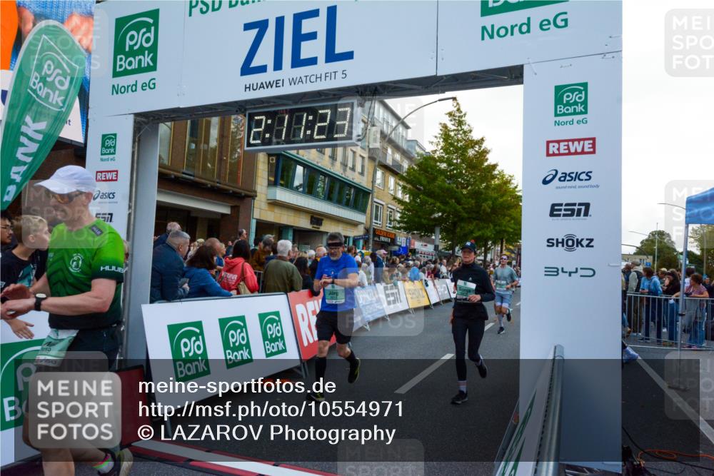 20.09.2026 - PSD Bank Halbmarathon LAZAROV Photography http://msf.ph/oto/10554971 20.09.2026 12:11:22 Ziel 1267, 1478, 2357, 2368, 2719, 2739, 2893, 3145, 3172, 3261, 3814, 4452 meine-sportfotos.de