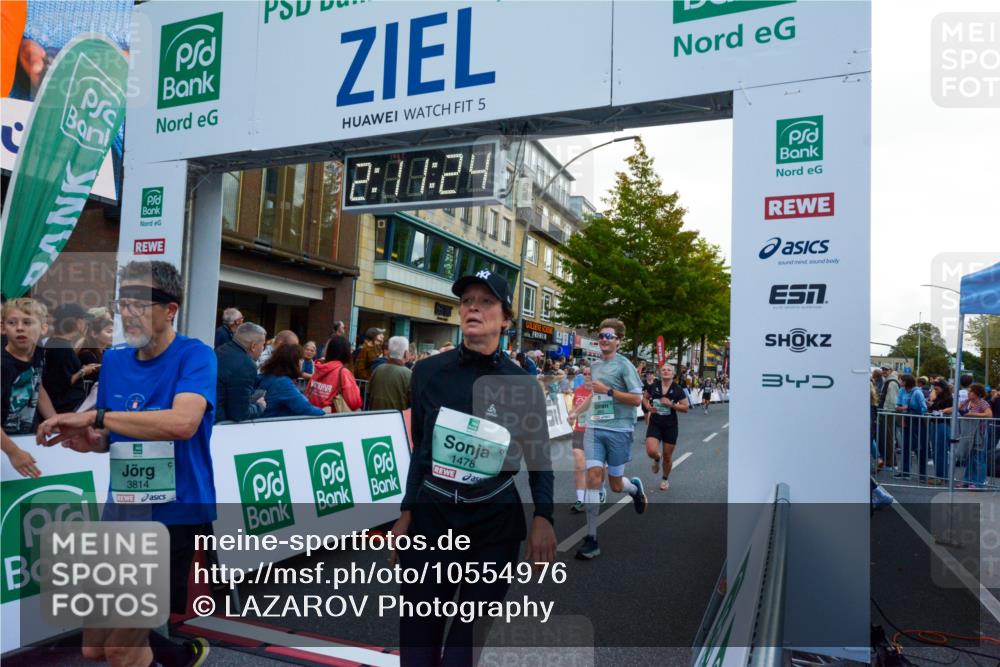 20.09.2026 - PSD Bank Halbmarathon LAZAROV Photography http://msf.ph/oto/10554976 20.09.2026 12:11:24 Ziel 1267, 1478, 2357, 2368, 2475, 2719, 2739, 2893, 3145, 3172, 3261, 3814, 3853, 3854, 4452 meine-sportfotos.de