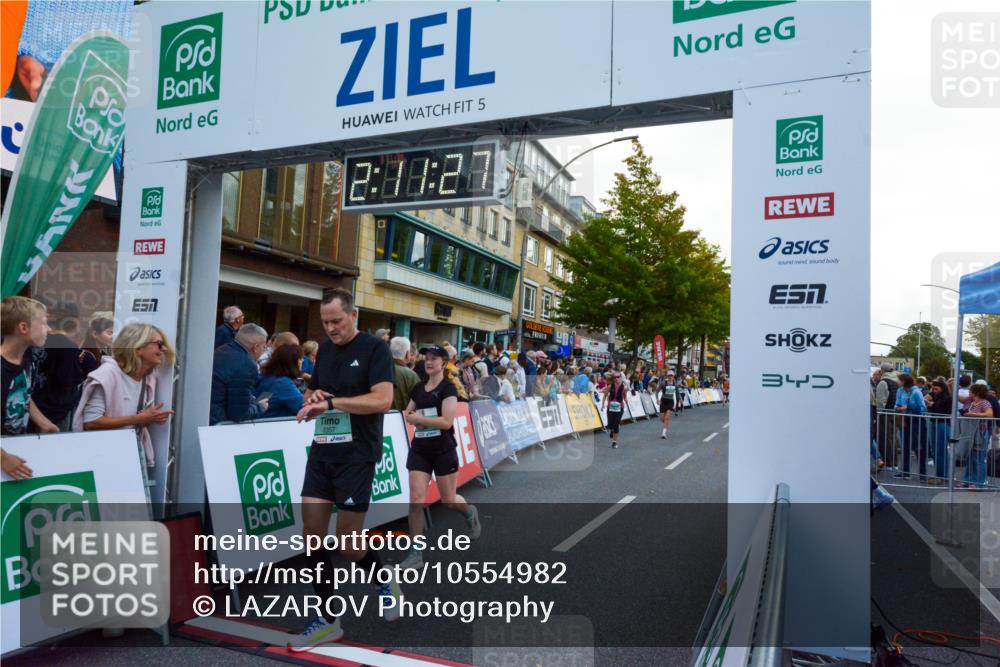 20.09.2026 - PSD Bank Halbmarathon LAZAROV Photography http://msf.ph/oto/10554982 20.09.2026 12:11:27 Ziel 1267, 1478, 1579, 2357, 2368, 2475, 2719, 2739, 2893, 3145, 3172, 3261, 3814, 3853, 3854, 4452 meine-sportfotos.de