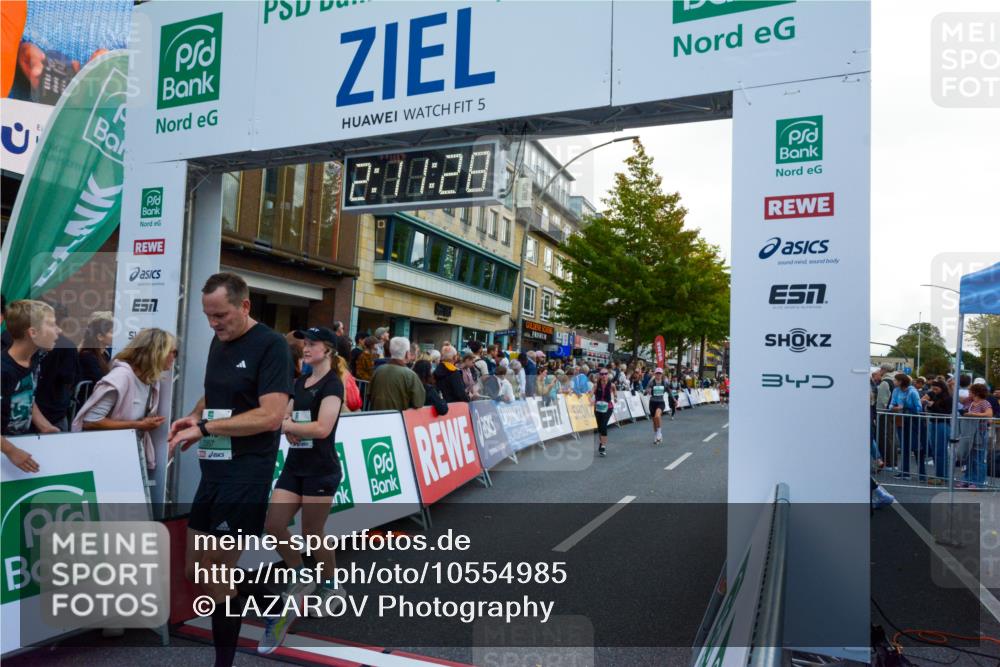 20.09.2026 - PSD Bank Halbmarathon LAZAROV Photography http://msf.ph/oto/10554985 20.09.2026 12:11:27 Ziel 1267, 1478, 1579, 2357, 2368, 2475, 2719, 2739, 2893, 3145, 3172, 3261, 3814, 3853, 3854, 4452 meine-sportfotos.de