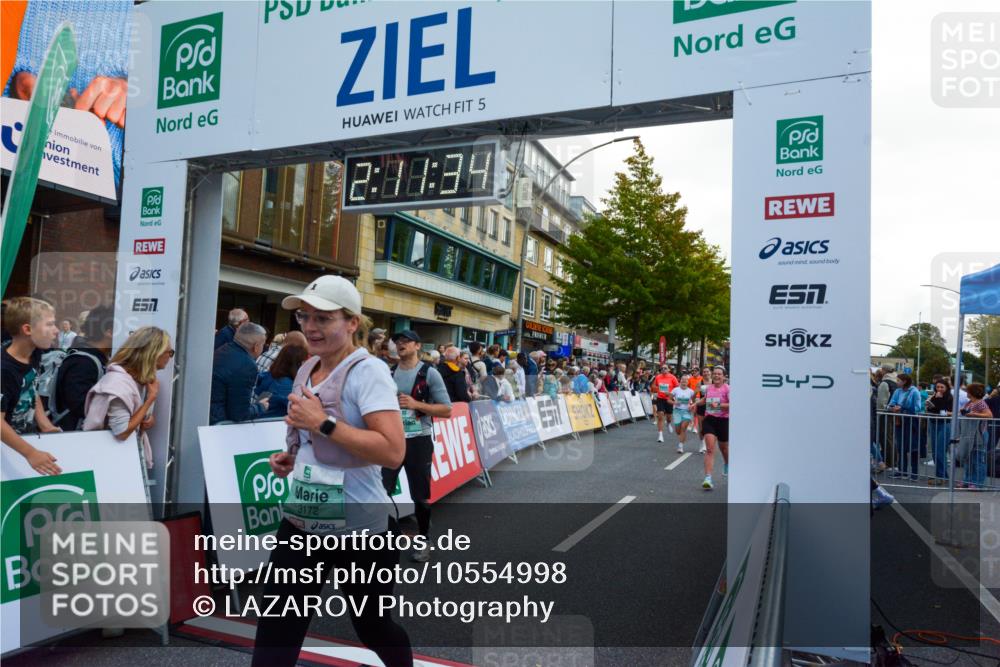 20.09.2026 - PSD Bank Halbmarathon LAZAROV Photography http://msf.ph/oto/10554998 20.09.2026 12:11:34 Ziel 1267, 1579, 2081, 2243, 2368, 2475, 3094, 3172, 3261, 3853, 3854, 4129, 4452 meine-sportfotos.de