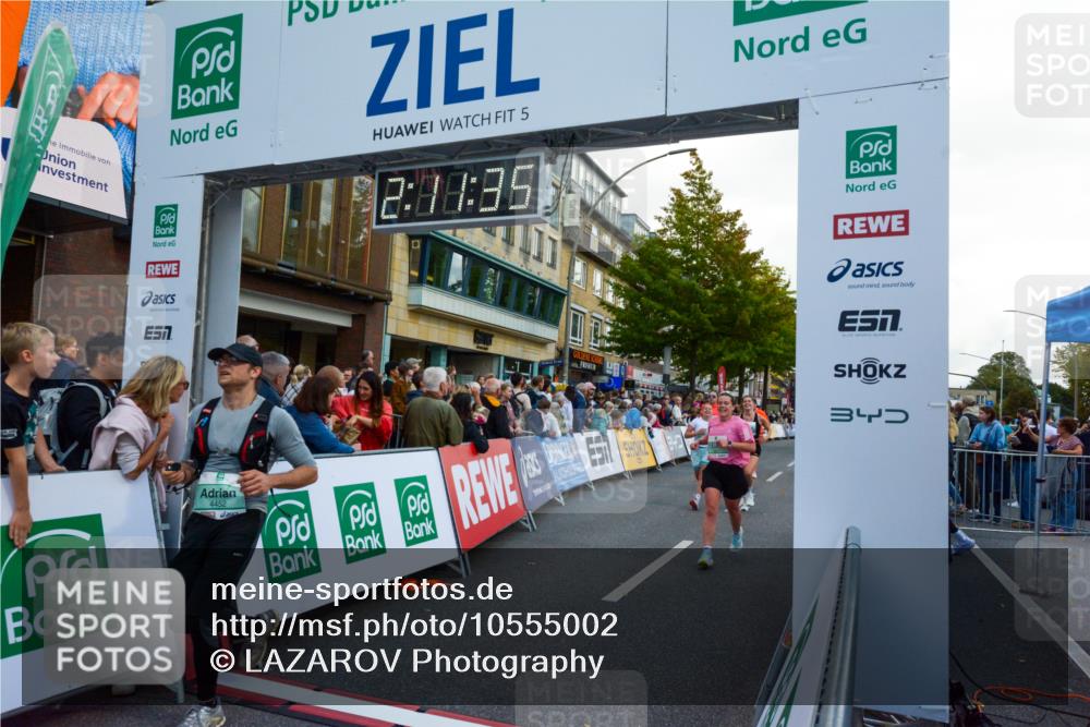 20.09.2026 - PSD Bank Halbmarathon LAZAROV Photography http://msf.ph/oto/10555002 20.09.2026 12:11:34 Ziel 1267, 1579, 2081, 2243, 2368, 2475, 3094, 3172, 3261, 3853, 3854, 4129, 4452 meine-sportfotos.de