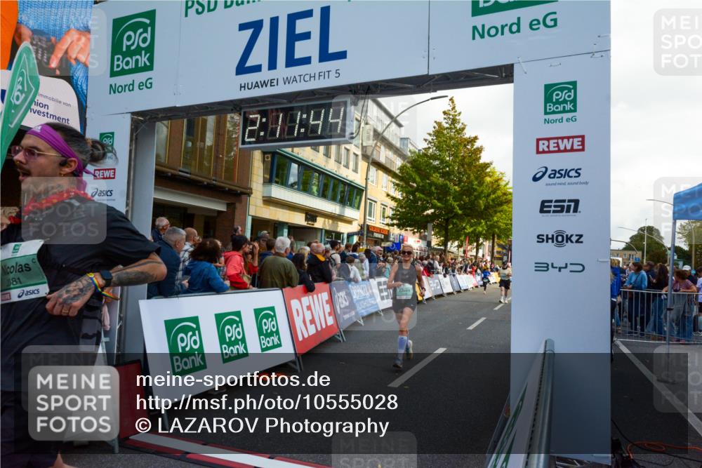 20.09.2026 - PSD Bank Halbmarathon LAZAROV Photography http://msf.ph/oto/10555028 20.09.2026 12:11:43 Ziel 1579, 1858, 2081, 2243, 3094, 3210, 4129 meine-sportfotos.de