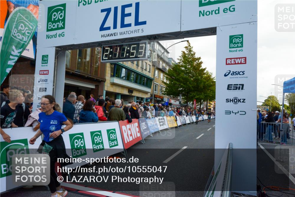 20.09.2026 - PSD Bank Halbmarathon LAZAROV Photography http://msf.ph/oto/10555047 20.09.2026 12:11:52 Ziel 1858, 3017, 3210, 4375 meine-sportfotos.de