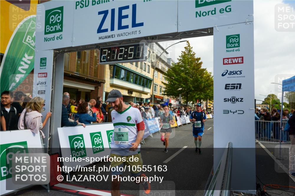 20.09.2026 - PSD Bank Halbmarathon LAZAROV Photography http://msf.ph/oto/10555163 20.09.2026 12:12:50 Ziel 1170, 1171, 1963, 2428, 2764, 2804, 3443, 3587, 4384 meine-sportfotos.de