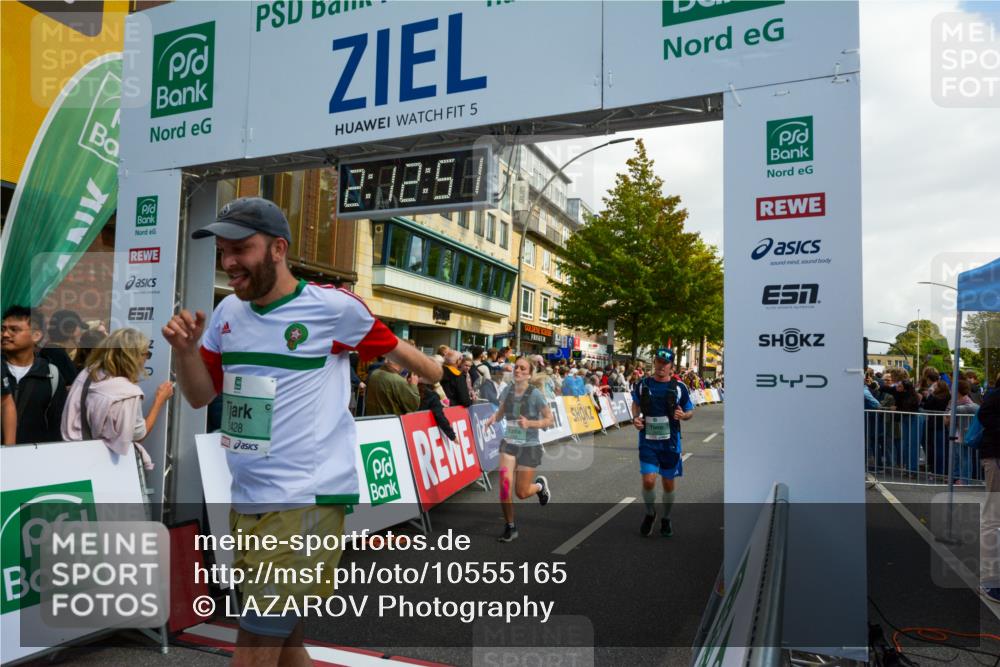 20.09.2026 - PSD Bank Halbmarathon LAZAROV Photography http://msf.ph/oto/10555165 20.09.2026 12:12:50 Ziel 1170, 1171, 1963, 2428, 2764, 2804, 3443, 3587, 4384 meine-sportfotos.de