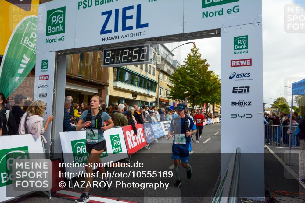 20.09.2026 - PSD Bank Halbmarathon LAZAROV Photography http://msf.ph/oto/10555169 20.09.2026 12:12:51 Ziel 1170, 1171, 1963, 2428, 2764, 2804, 3443, 3587, 4384 meine-sportfotos.de