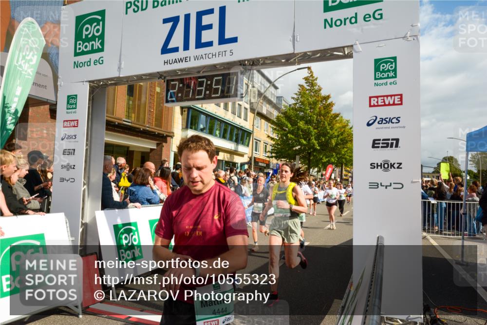 20.09.2026 - PSD Bank Halbmarathon LAZAROV Photography http://msf.ph/oto/10555323 20.09.2026 12:13:51 Ziel 1038, 1049, 1109, 1339, 1380, 1387, 1397, 1463, 1490, 1524, 2091, 2162, 2604, 2856, 3030, 3792, 4283, 4444 meine-sportfotos.de