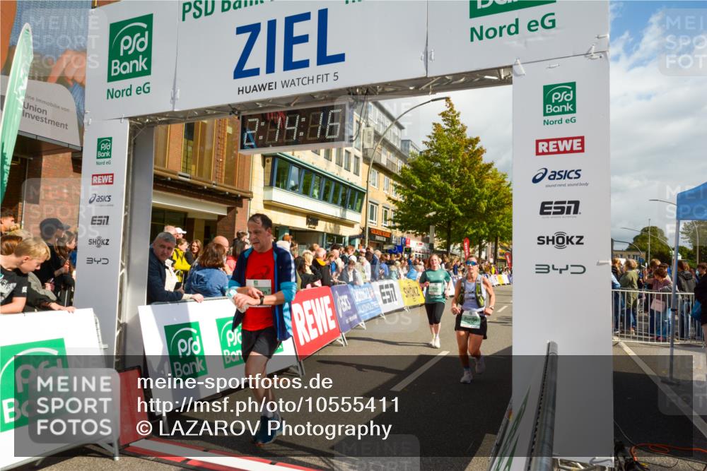 20.09.2026 - PSD Bank Halbmarathon LAZAROV Photography http://msf.ph/oto/10555411 20.09.2026 12:14:15 Ziel 1373, 1588, 1848, 2341, 2609, 3416, 3471, 3572, 3758, 4438 meine-sportfotos.de