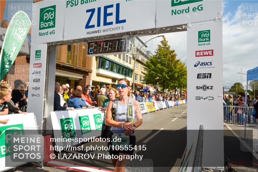20.09.2026 - PSD Bank Halbmarathon LAZAROV Photography http://msf.ph/oto/10555415 20.09.2026 12:14:17 Ziel 1373, 1588, 1848, 2609, 3416, 3471, 3758, 4438 meine-sportfotos.de