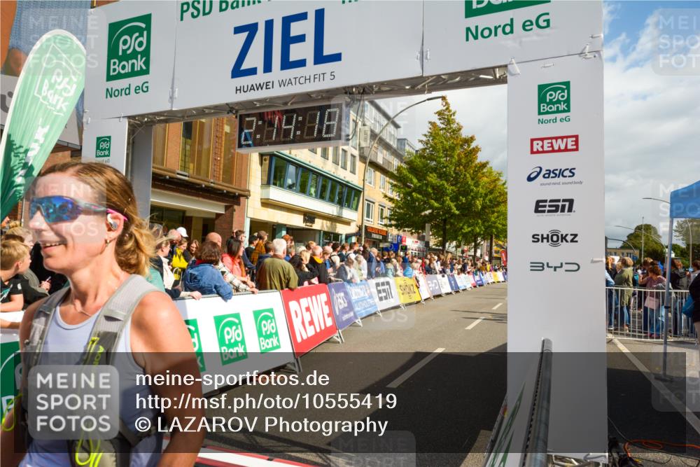 20.09.2026 - PSD Bank Halbmarathon LAZAROV Photography http://msf.ph/oto/10555419 20.09.2026 12:14:17 Ziel 1373, 1588, 1848, 2609, 3416, 3471, 3758, 4438 meine-sportfotos.de