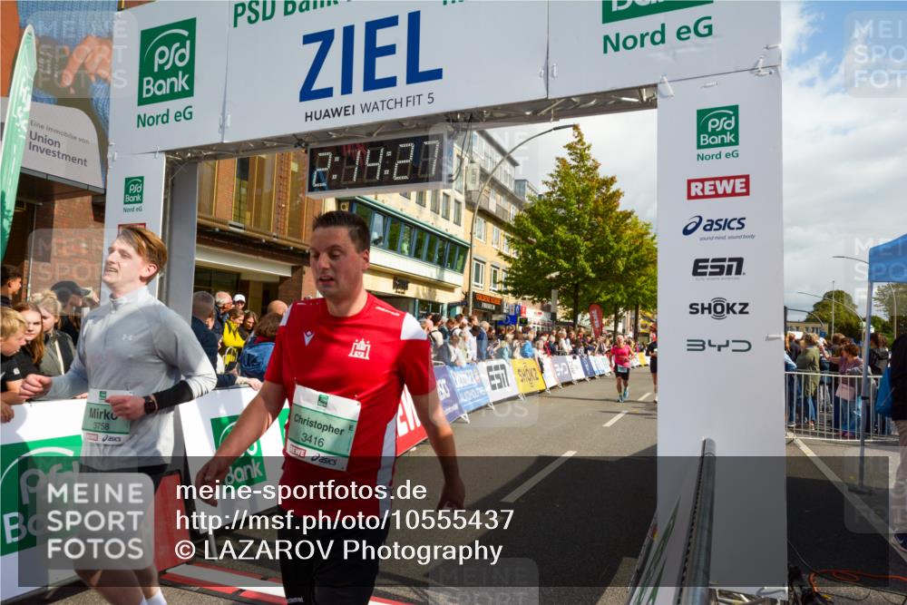20.09.2026 - PSD Bank Halbmarathon LAZAROV Photography http://msf.ph/oto/10555437 20.09.2026 12:14:26 Ziel 1646, 1848, 2721, 2834, 3055, 3416, 3758, 3946 meine-sportfotos.de