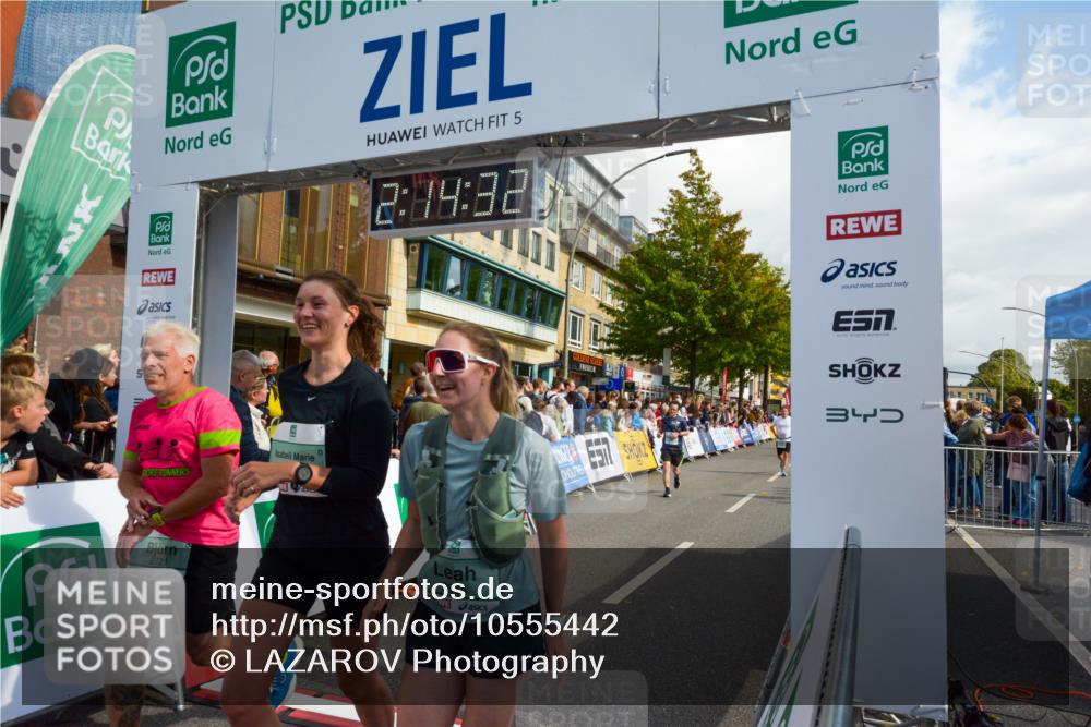 20.09.2026 - PSD Bank Halbmarathon LAZAROV Photography http://msf.ph/oto/10555442 20.09.2026 12:14:31 Ziel 1501, 1646, 2415, 2721, 2834, 3055, 3416, 3498, 3758, 3946 meine-sportfotos.de