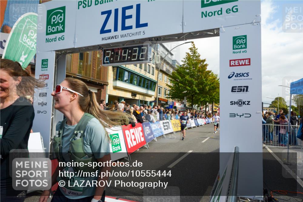 20.09.2026 - PSD Bank Halbmarathon LAZAROV Photography http://msf.ph/oto/10555444 20.09.2026 12:14:32 Ziel 1501, 1646, 2415, 2721, 2834, 3055, 3416, 3498, 3758, 3946 meine-sportfotos.de