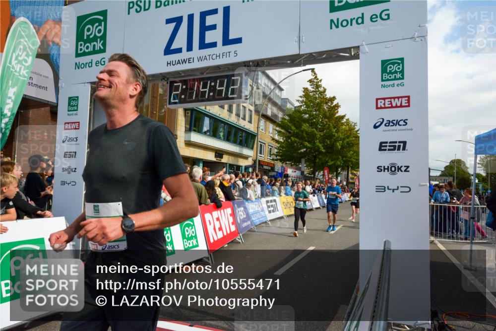 20.09.2026 - PSD Bank Halbmarathon LAZAROV Photography http://msf.ph/oto/10555471 20.09.2026 12:14:42 Ziel 1501, 1646, 1703, 2259, 2415, 3126, 3498 meine-sportfotos.de