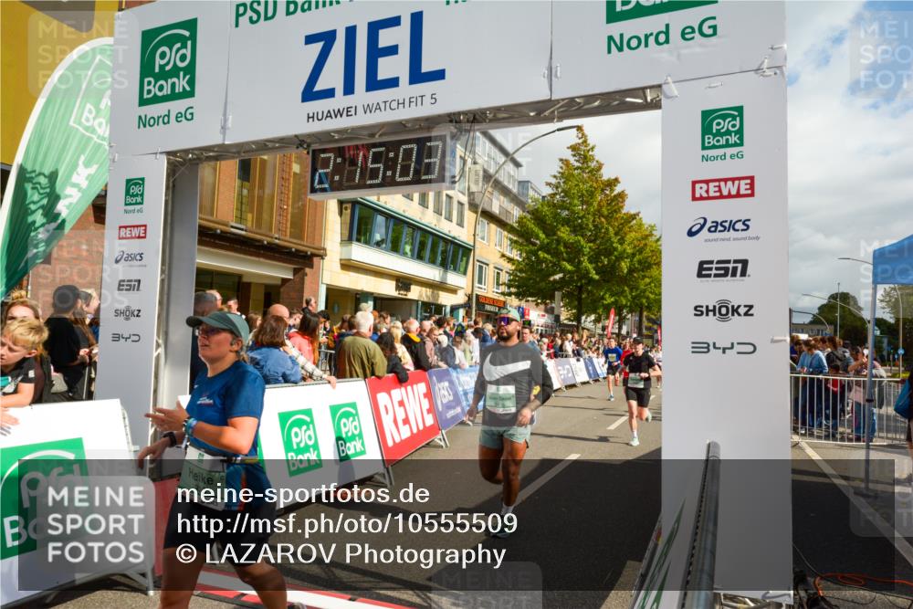 20.09.2026 - PSD Bank Halbmarathon LAZAROV Photography http://msf.ph/oto/10555509 20.09.2026 12:15:02 Ziel 1379, 1626, 1776, 1910, 2116, 2348, 2523, 2634, 2655, 2700, 3118, 3282, 3403, 3456, 3470, 4079 meine-sportfotos.de