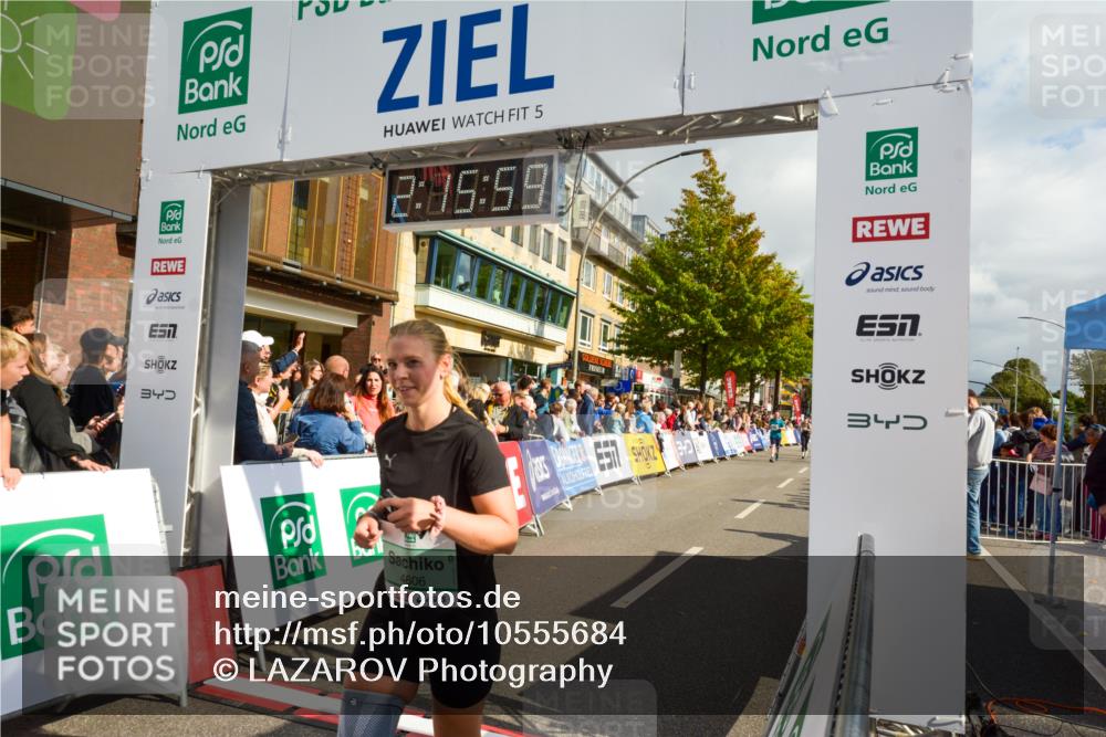20.09.2026 - PSD Bank Halbmarathon LAZAROV Photography http://msf.ph/oto/10555684 20.09.2026 12:15:59 Ziel 1201, 1992, 2316, 2576, 2989, 3850, 4381, 4382, 4536, 4548, 4606, 4782 meine-sportfotos.de