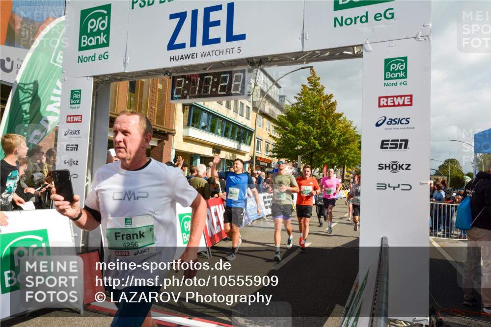 20.09.2026 - PSD Bank Halbmarathon LAZAROV Photography http://msf.ph/oto/10555909 20.09.2026 12:17:28 Ziel 1475, 1603, 2062, 2199, 2236, 2284, 2391, 2795, 2901, 3013, 3233, 3684, 4088, 4256, 4771 meine-sportfotos.de