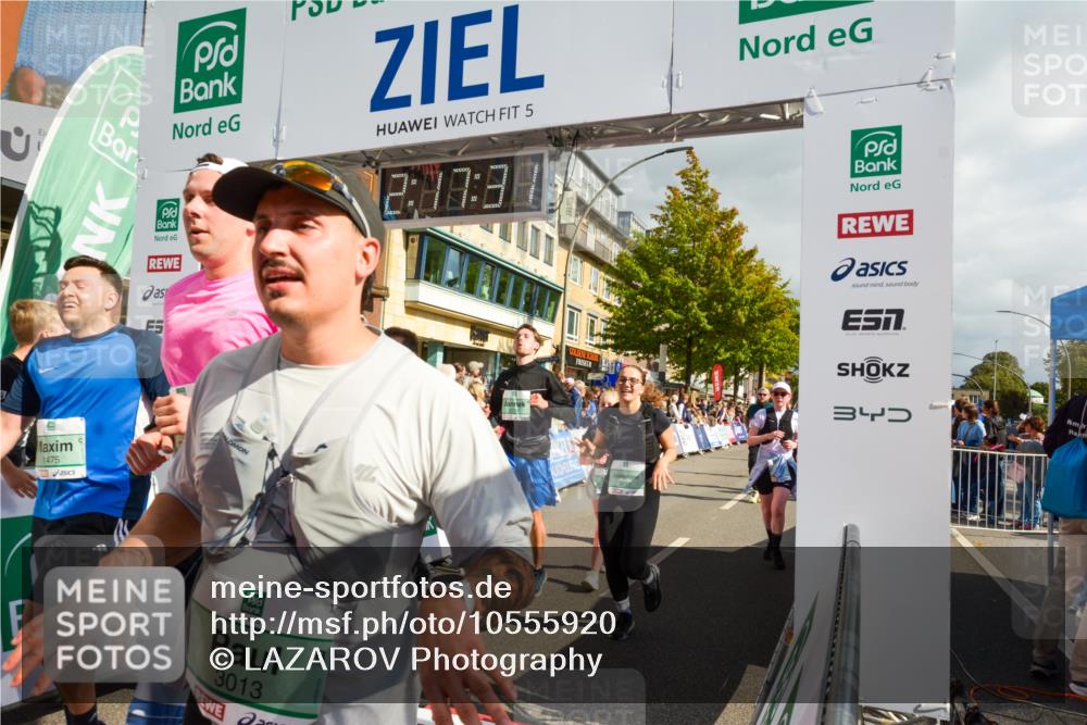 20.09.2026 - PSD Bank Halbmarathon LAZAROV Photography http://msf.ph/oto/10555920 20.09.2026 12:17:31 Ziel 1475, 1603, 1731, 2062, 2199, 2236, 2284, 2391, 2795, 2901, 3013, 3233, 3684, 4051, 4088, 4256, 4771 meine-sportfotos.de