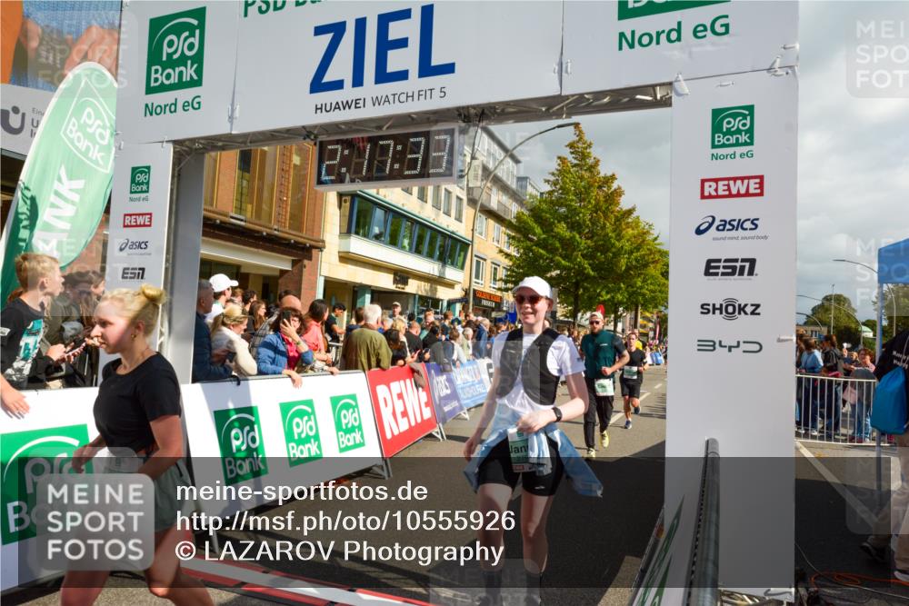 20.09.2026 - PSD Bank Halbmarathon LAZAROV Photography http://msf.ph/oto/10555926 20.09.2026 12:17:32 Ziel 1475, 1603, 1731, 2062, 2199, 2236, 2284, 2391, 2555, 2795, 2901, 3013, 3233, 3502, 3684, 4051, 4088, 4256, 4258, 4771 meine-sportfotos.de