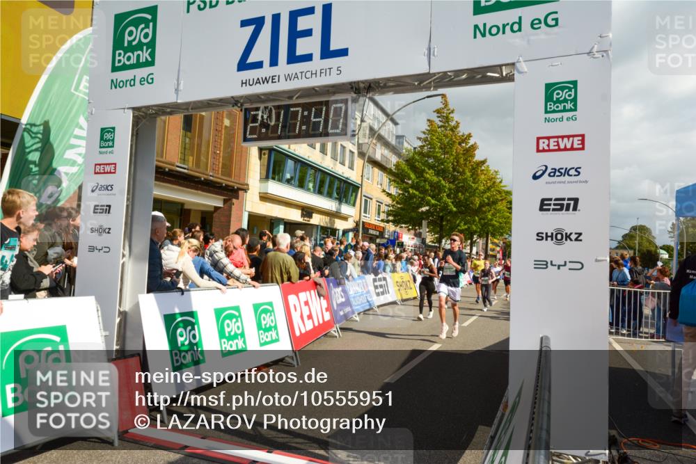 20.09.2026 - PSD Bank Halbmarathon LAZAROV Photography http://msf.ph/oto/10555951 20.09.2026 12:17:40 Ziel 1256, 1731, 2005, 2284, 2391, 2555, 3086, 3162, 3347, 3502, 3703, 3794, 3905, 4051, 4088, 4258, 4771 meine-sportfotos.de