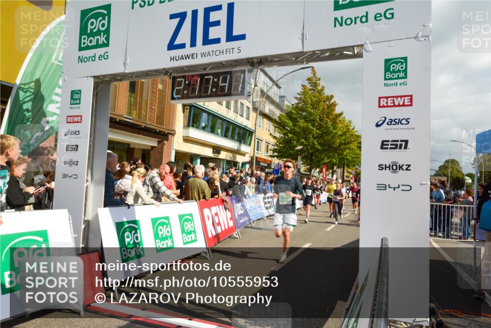 20.09.2026 - PSD Bank Halbmarathon LAZAROV Photography http://msf.ph/oto/10555953 20.09.2026 12:17:40 Ziel 1256, 1731, 2005, 2284, 2391, 2555, 3086, 3162, 3347, 3502, 3703, 3794, 3905, 4051, 4088, 4258, 4771 meine-sportfotos.de
