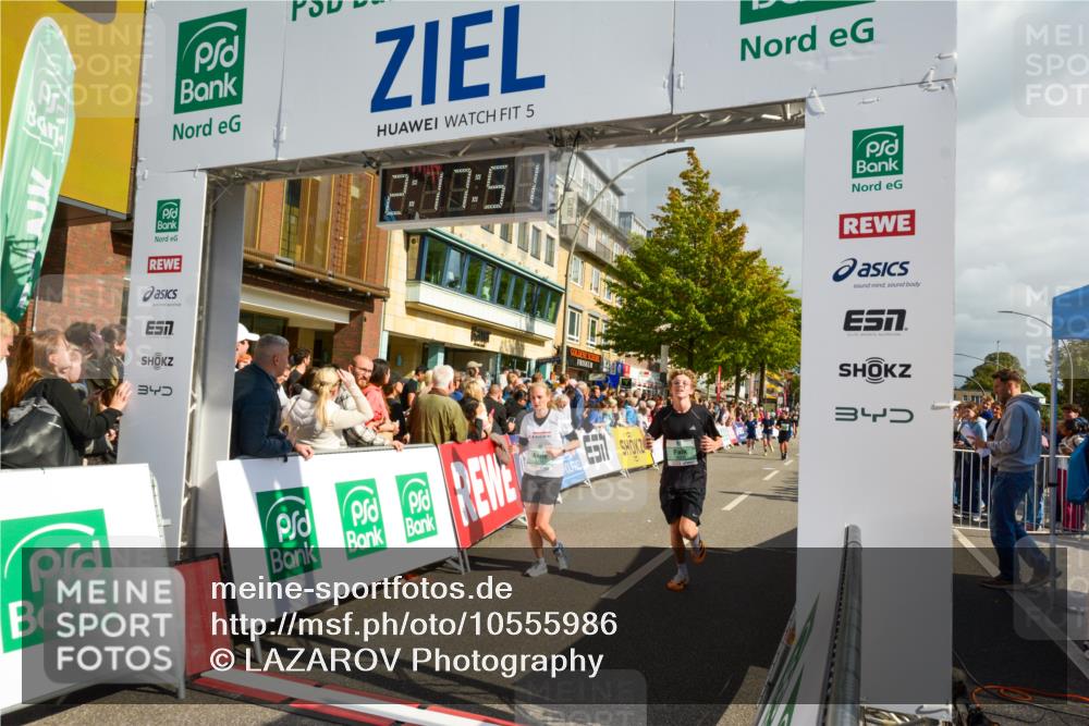 20.09.2026 - PSD Bank Halbmarathon LAZAROV Photography http://msf.ph/oto/10555986 20.09.2026 12:17:51 Ziel 1256, 1352, 1613, 1868, 2005, 3086, 3162, 3347, 3703, 3794, 3905 meine-sportfotos.de