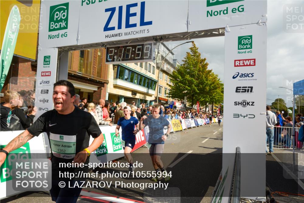 20.09.2026 - PSD Bank Halbmarathon LAZAROV Photography http://msf.ph/oto/10555994 20.09.2026 12:17:58 Ziel 1352, 1613, 1868, 2435, 2653, 3258, 3794, 3905, 4082, 4171 meine-sportfotos.de