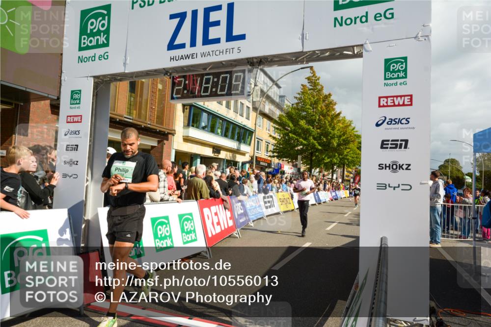 20.09.2026 - PSD Bank Halbmarathon LAZAROV Photography http://msf.ph/oto/10556013 20.09.2026 12:18:08 Ziel 2435, 2653, 3258, 3331, 3361, 3463, 4082, 4171, 4300, 4582 meine-sportfotos.de