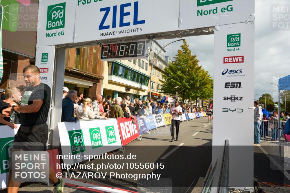 20.09.2026 - PSD Bank Halbmarathon LAZAROV Photography http://msf.ph/oto/10556015 20.09.2026 12:18:08 Ziel 2435, 2653, 3258, 3331, 3361, 3463, 4082, 4171, 4300, 4582 meine-sportfotos.de