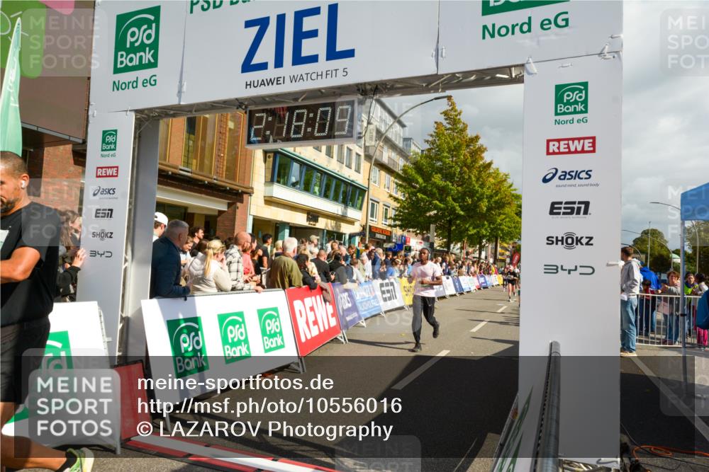 20.09.2026 - PSD Bank Halbmarathon LAZAROV Photography http://msf.ph/oto/10556016 20.09.2026 12:18:09 Ziel 2435, 2653, 3152, 3258, 3331, 3361, 3463, 4082, 4171, 4300, 4582, 4630 meine-sportfotos.de