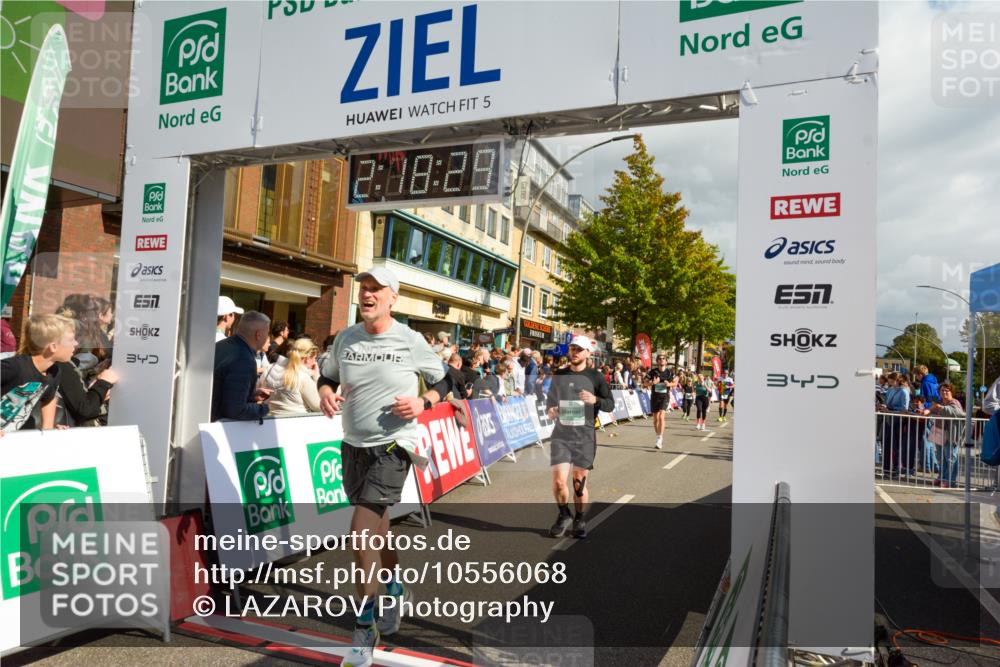 20.09.2026 - PSD Bank Halbmarathon LAZAROV Photography http://msf.ph/oto/10556068 20.09.2026 12:18:28 Ziel 1011, 1270, 2032, 2121, 2413, 2628, 2867, 3084, 3409, 3806, 3875, 4049, 4159, 4370 meine-sportfotos.de