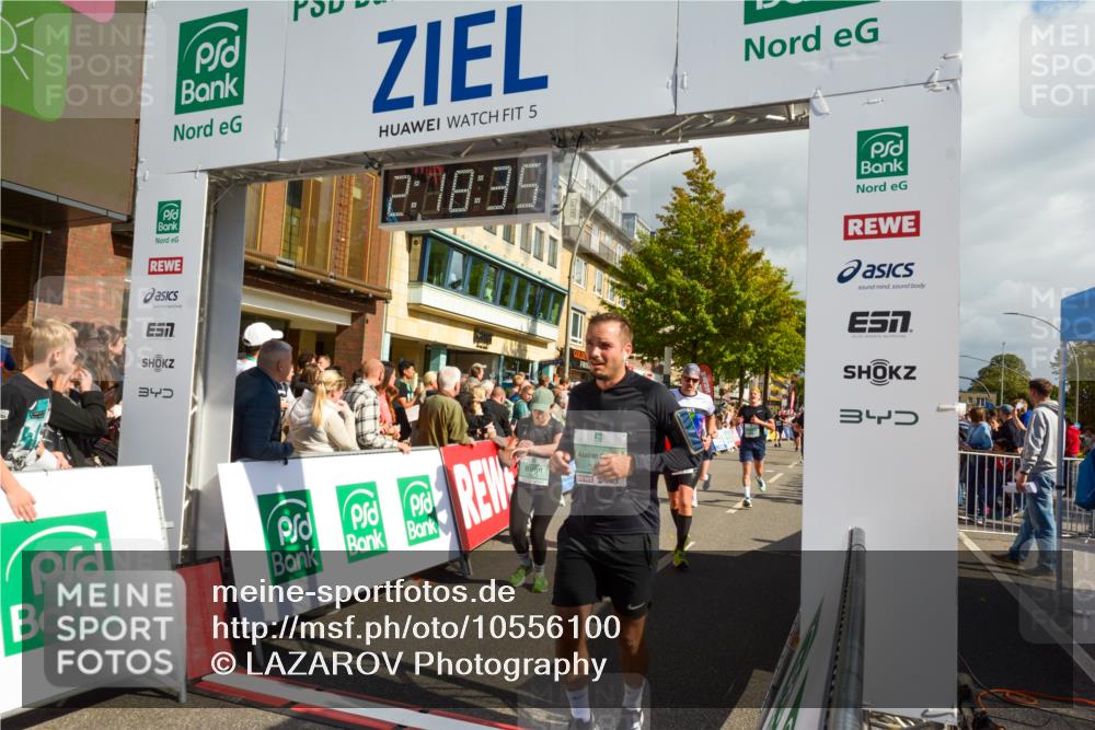 20.09.2026 - PSD Bank Halbmarathon LAZAROV Photography http://msf.ph/oto/10556100 20.09.2026 12:18:35 Ziel 1011, 1270, 1424, 1425, 1998, 2032, 2121, 2137, 2413, 2628, 2867, 3084, 3409, 3540, 3597, 3616, 3806, 3875, 4159 meine-sportfotos.de