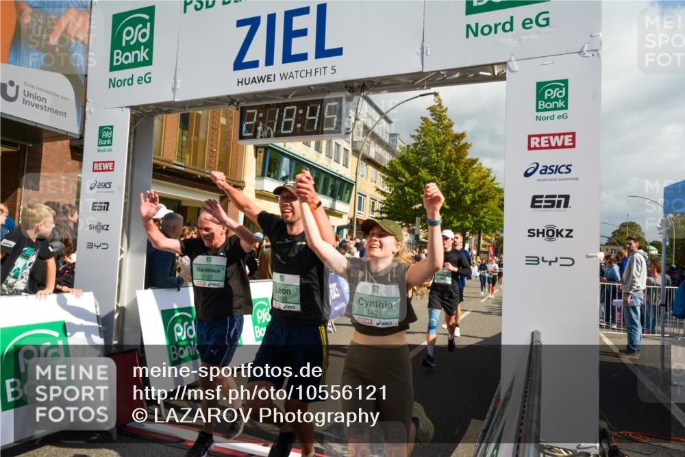 20.09.2026 - PSD Bank Halbmarathon LAZAROV Photography http://msf.ph/oto/10556121 20.09.2026 12:18:45 Ziel 1223, 1424, 1425, 1694, 1998, 2121, 2137, 2912, 2936, 3082, 3084, 3252, 3540, 3597, 3616, 3736, 4693 meine-sportfotos.de