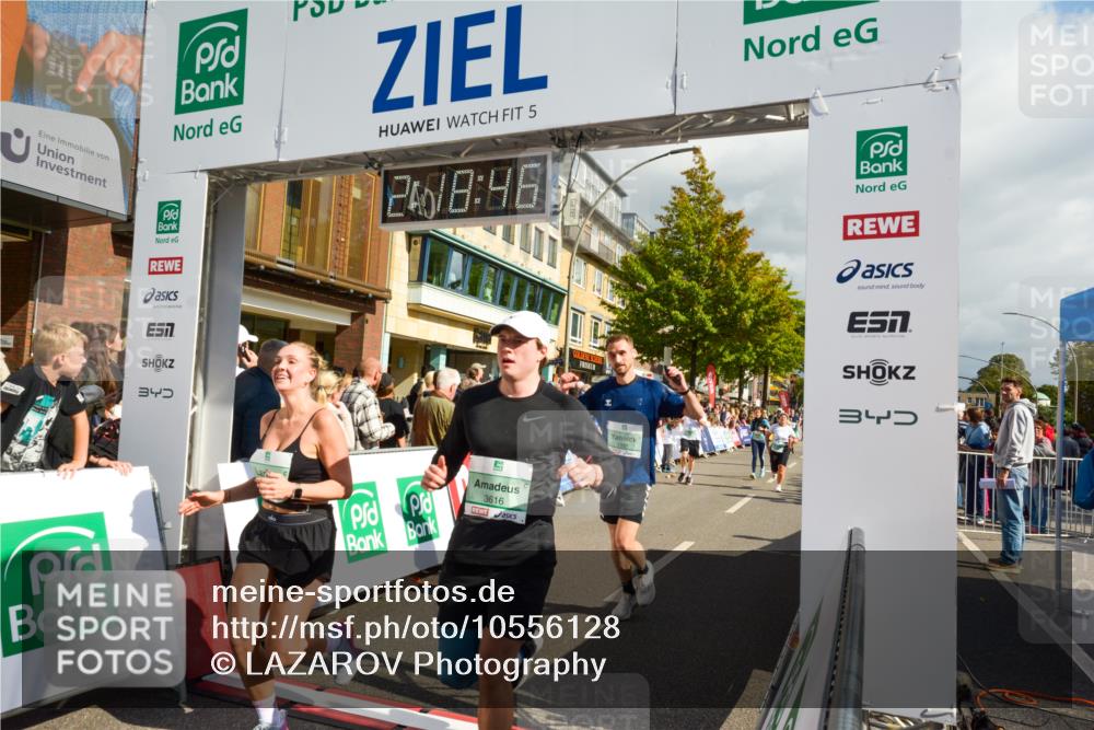 20.09.2026 - PSD Bank Halbmarathon LAZAROV Photography http://msf.ph/oto/10556128 20.09.2026 12:18:46 Ziel 1223, 1424, 1425, 1694, 1998, 2121, 2137, 2912, 2936, 3082, 3084, 3252, 3540, 3597, 3616, 3736, 4693 meine-sportfotos.de