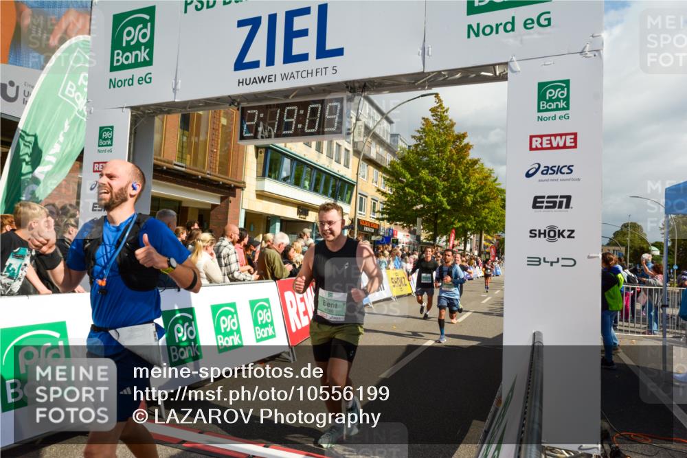 20.09.2026 - PSD Bank Halbmarathon LAZAROV Photography http://msf.ph/oto/10556199 20.09.2026 12:19:08 Ziel 1283, 1489, 1997, 2312, 2772, 2812, 2876, 2911, 3290, 3357, 3384, 3717, 3720, 3763, 4086, 4338 meine-sportfotos.de