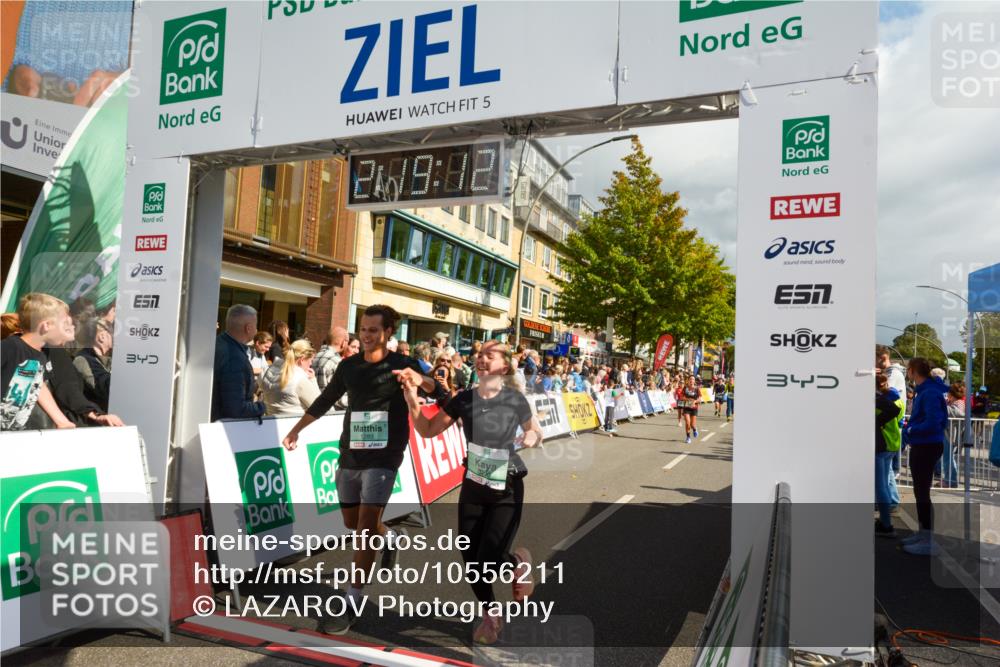 20.09.2026 - PSD Bank Halbmarathon LAZAROV Photography http://msf.ph/oto/10556211 20.09.2026 12:19:11 Ziel 1276, 1283, 1997, 2312, 2876, 2911, 3290, 3357, 3717, 3720, 3763, 4086, 4338 meine-sportfotos.de