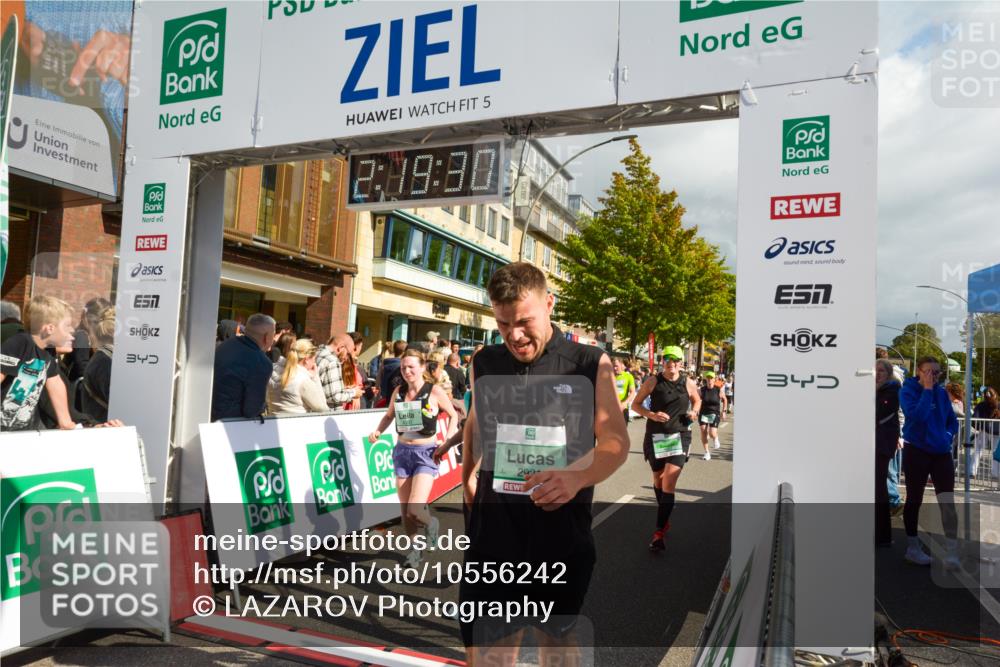 20.09.2026 - PSD Bank Halbmarathon LAZAROV Photography http://msf.ph/oto/10556242 20.09.2026 12:19:29 Ziel 1351, 1461, 1877, 2214, 2242, 2513, 2921, 3581, 3974, 4033, 4383, 4682, 4726 meine-sportfotos.de