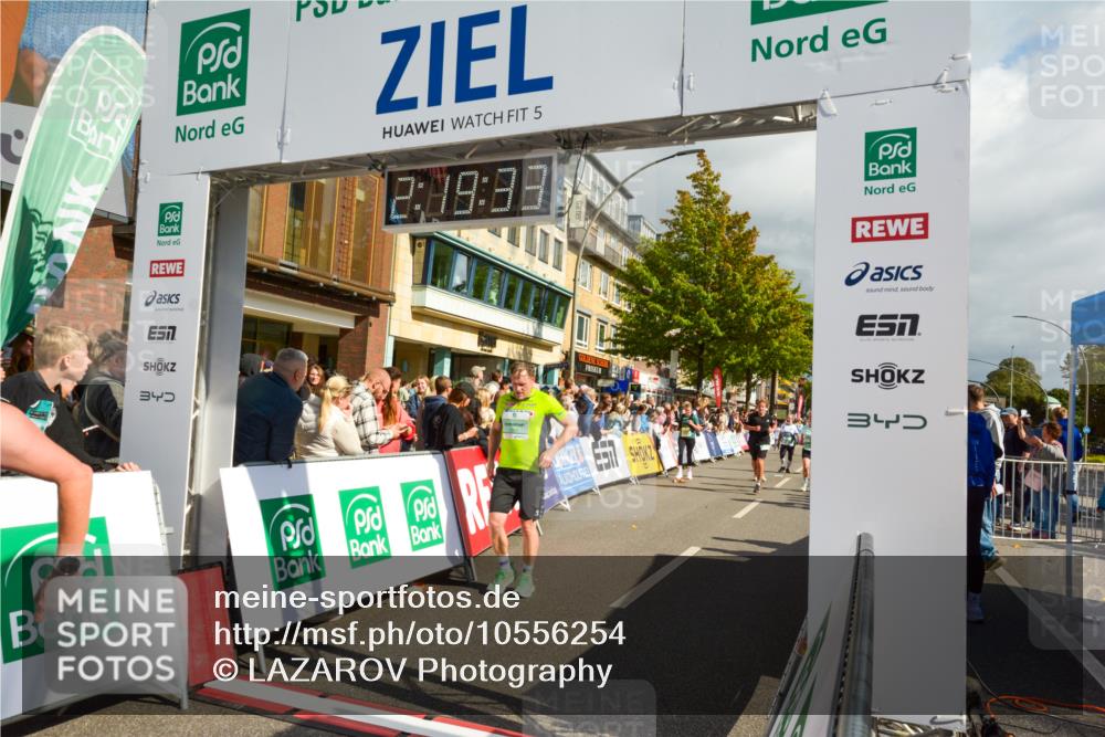 20.09.2026 - PSD Bank Halbmarathon LAZAROV Photography http://msf.ph/oto/10556254 20.09.2026 12:19:33 Ziel 1351, 1461, 1877, 2214, 2242, 2513, 2921, 3581, 3974, 4033, 4383, 4682, 4726, 4732 meine-sportfotos.de