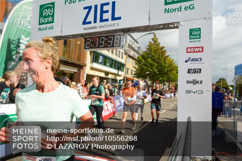 20.09.2026 - PSD Bank Halbmarathon LAZAROV Photography http://msf.ph/oto/10556268 20.09.2026 12:19:38 Ziel 1351, 1877, 2214, 2242, 3581, 3974, 4033, 4726, 4732 meine-sportfotos.de