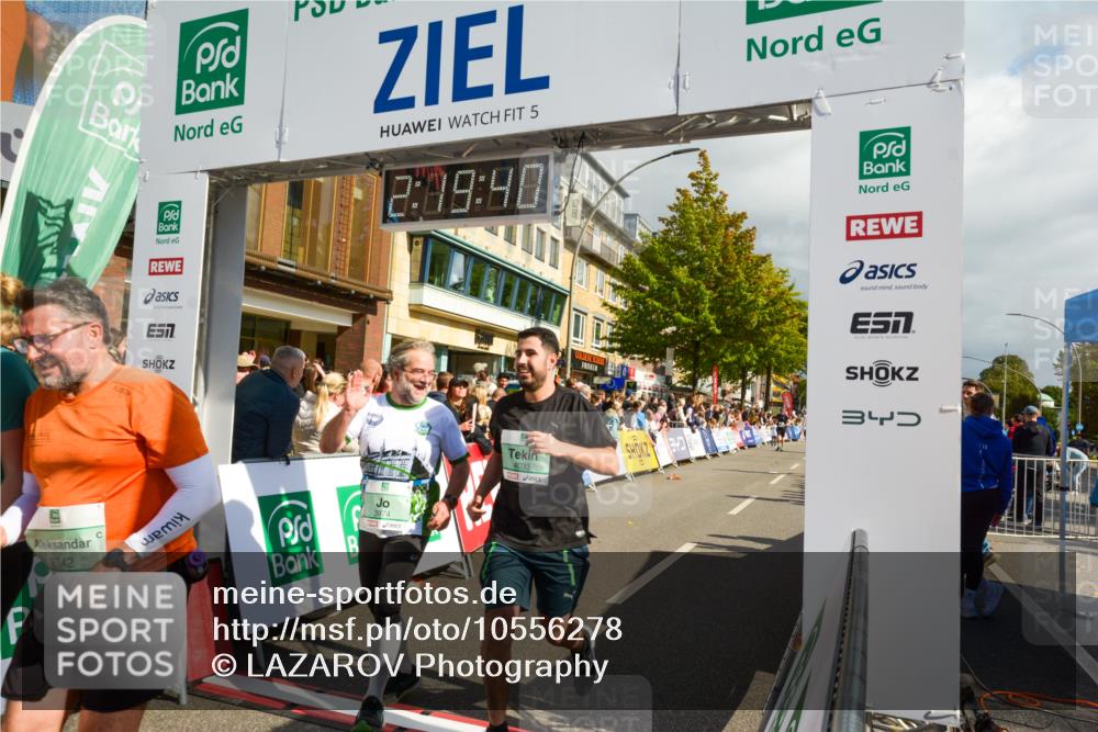 20.09.2026 - PSD Bank Halbmarathon LAZAROV Photography http://msf.ph/oto/10556278 20.09.2026 12:19:40 Ziel 1351, 1877, 2242, 3180, 3581, 3974, 4033, 4726, 4732 meine-sportfotos.de