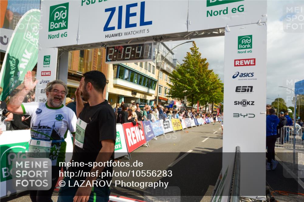 20.09.2026 - PSD Bank Halbmarathon LAZAROV Photography http://msf.ph/oto/10556283 20.09.2026 12:19:40 Ziel 1351, 1877, 2242, 3180, 3581, 3974, 4033, 4726, 4732 meine-sportfotos.de