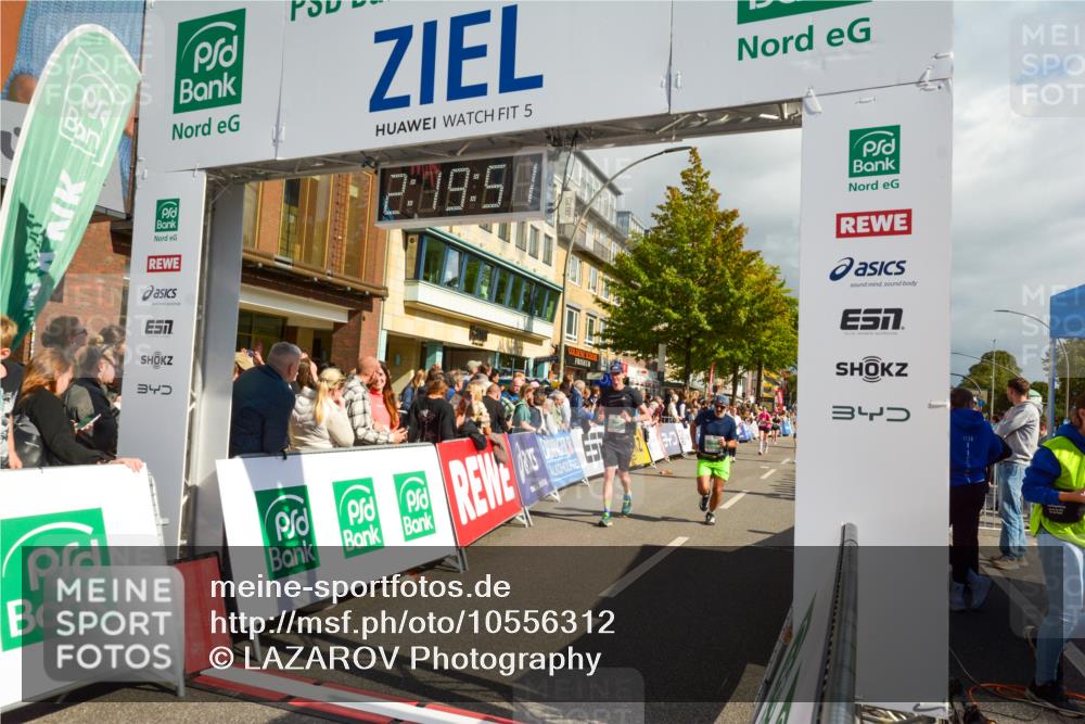 20.09.2026 - PSD Bank Halbmarathon LAZAROV Photography http://msf.ph/oto/10556312 20.09.2026 12:19:50 Ziel 1777, 2436, 2549, 2787, 3180, 3288, 4732 meine-sportfotos.de
